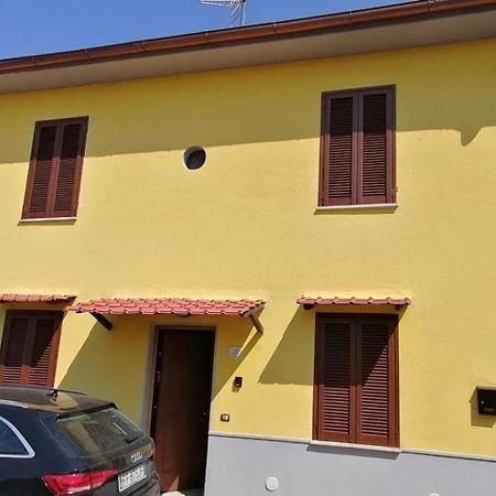 Enza'S Petite Maison Santa Croce sullʼ Arno Exteriör bild